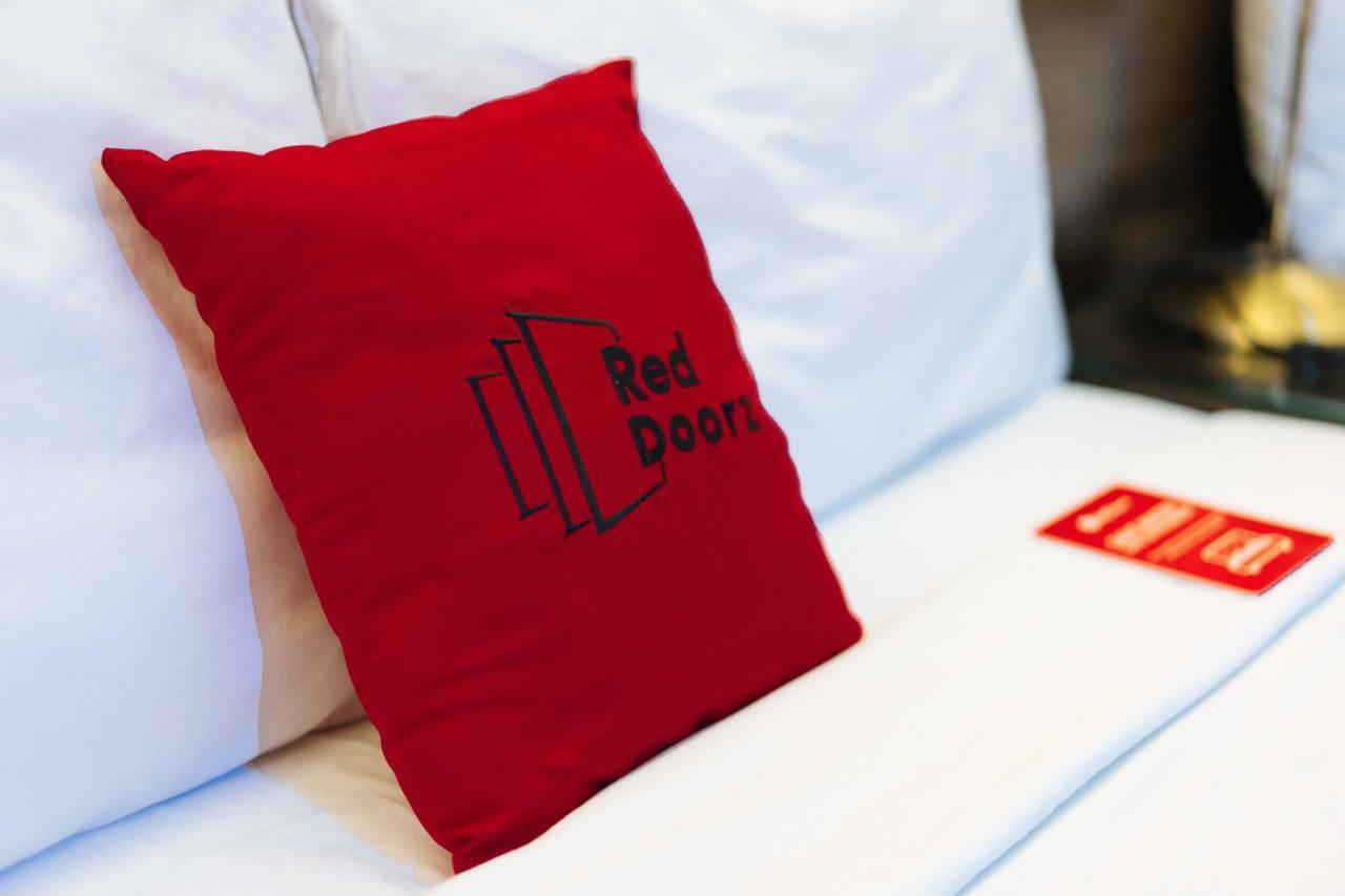 Reddoorz Premium @ Cityland Tagaytay 2 Tagaytay City Exterior photo