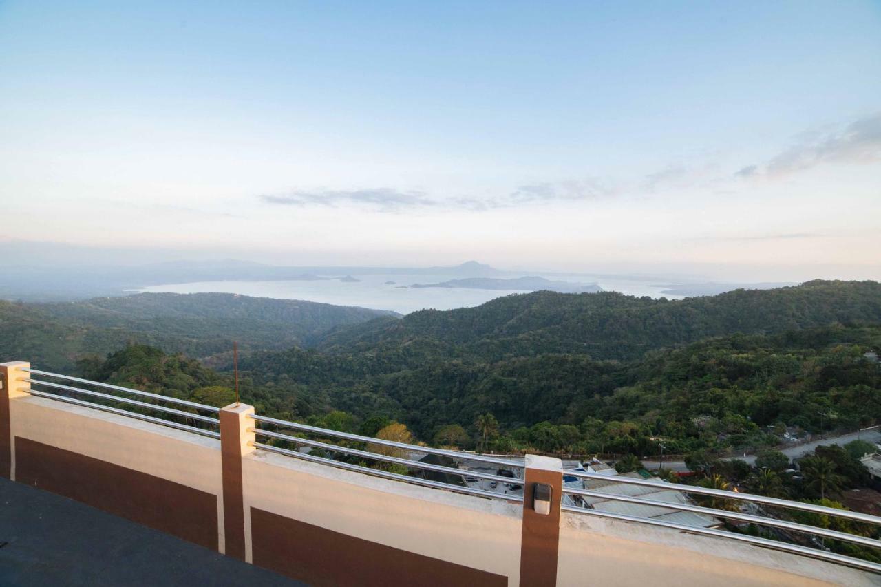 Reddoorz Premium @ Cityland Tagaytay 2 Tagaytay City Exterior photo